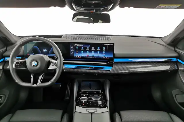 BMW 5 Series view 12