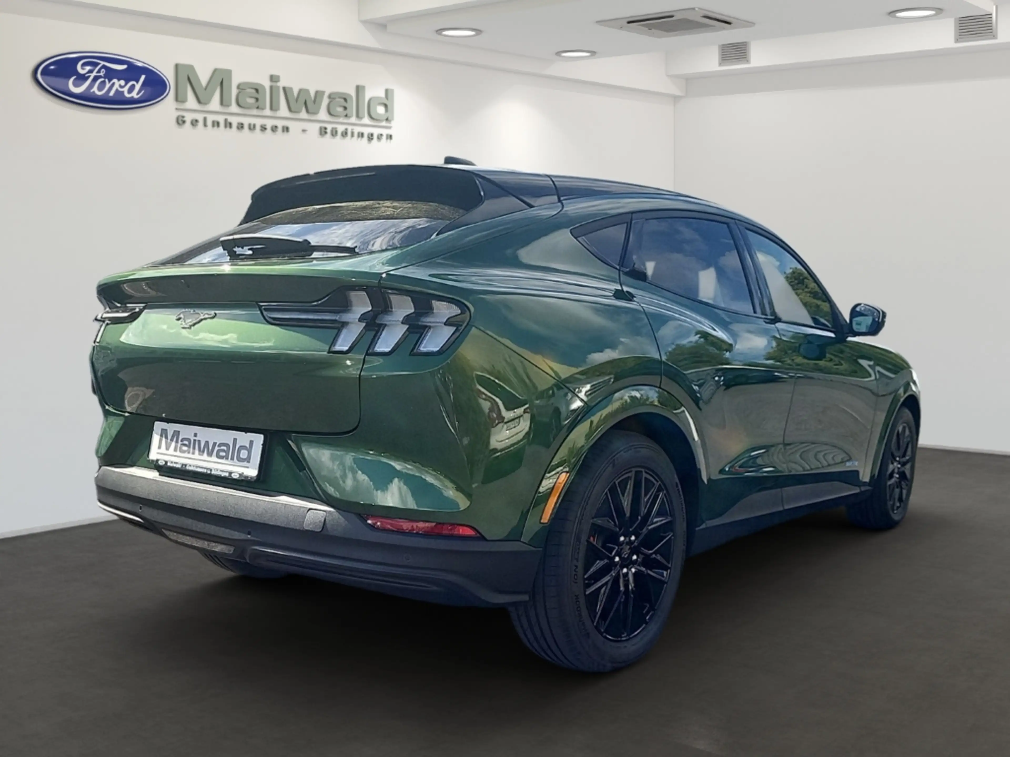 Ford Mustang Mach-E Premium Panorama BlueCruise Navi Digitales Cockpit — photo 2