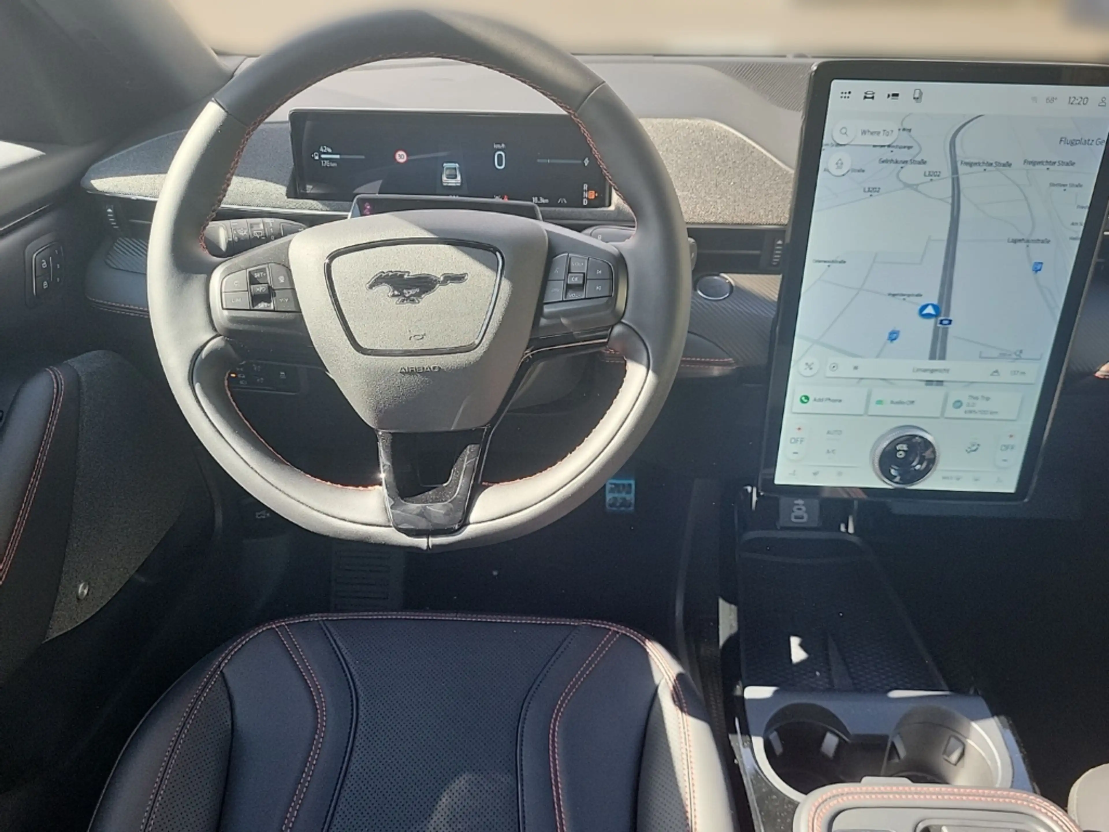 Ford Mustang Mach-E Premium Panorama BlueCruise Navi Digitales Cockpit — photo 8