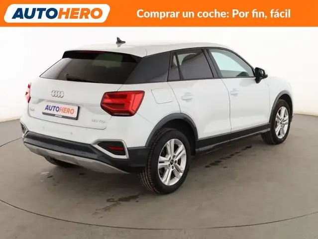 Audi Q2 view 6