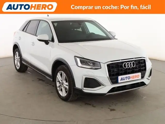 Audi Q2 view 8