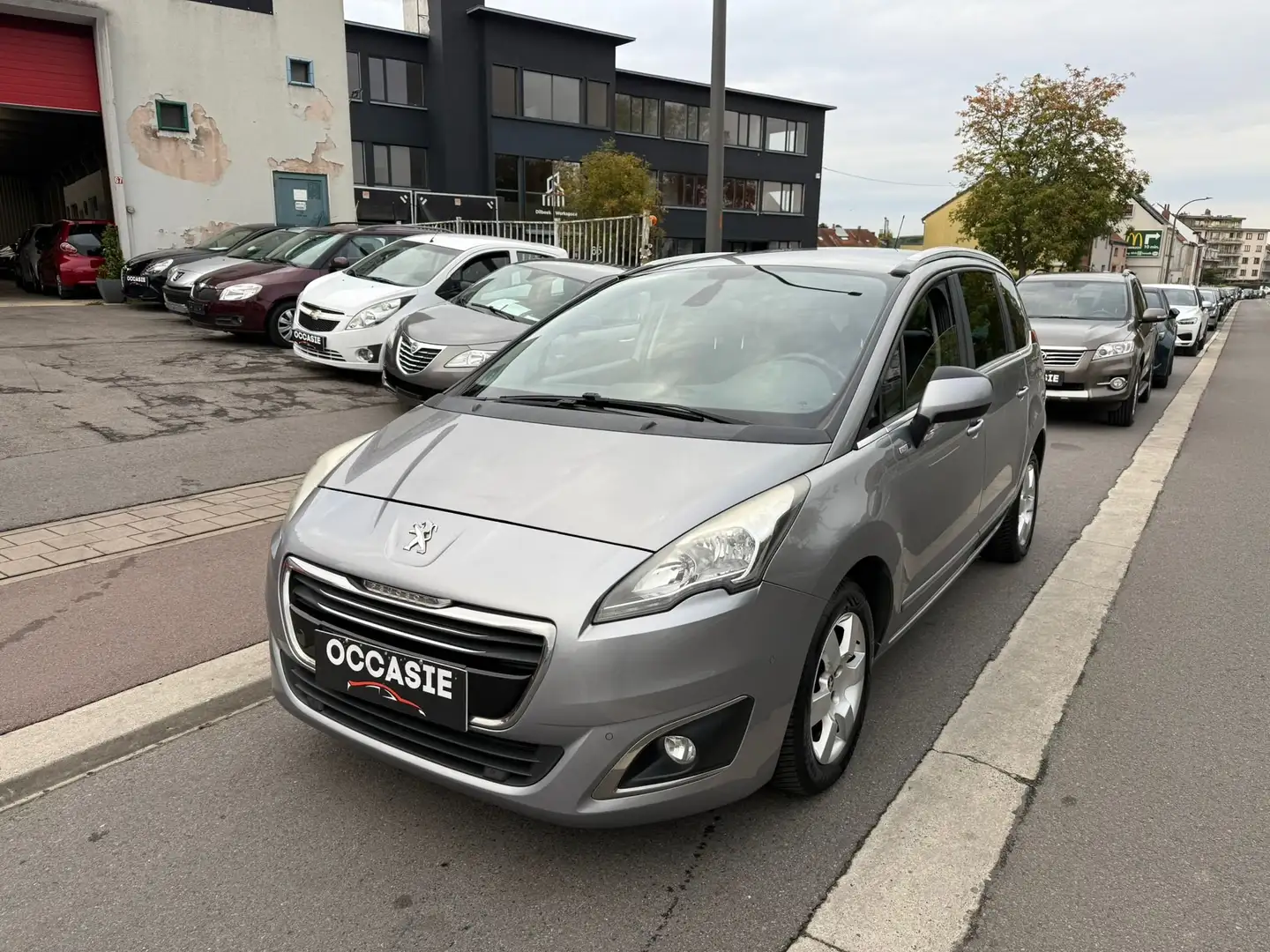 Peugeot 5008 5008 1.6 BlueHDi Access - 1