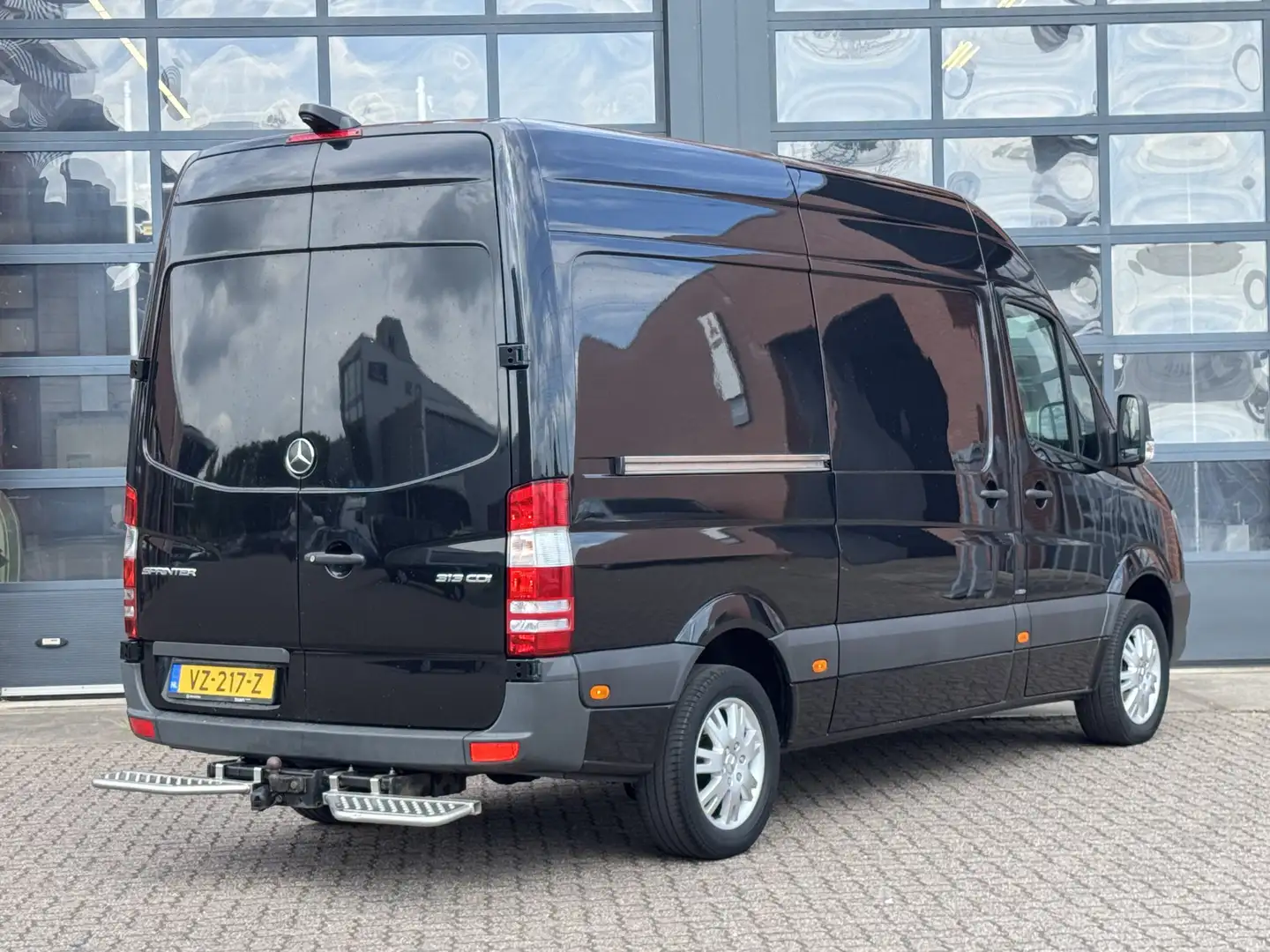 Mercedes-Benz Sprinter 313 L2H2 | Trekhaak 2,8t | Cruise | Camera | Airco Zwart - 2
