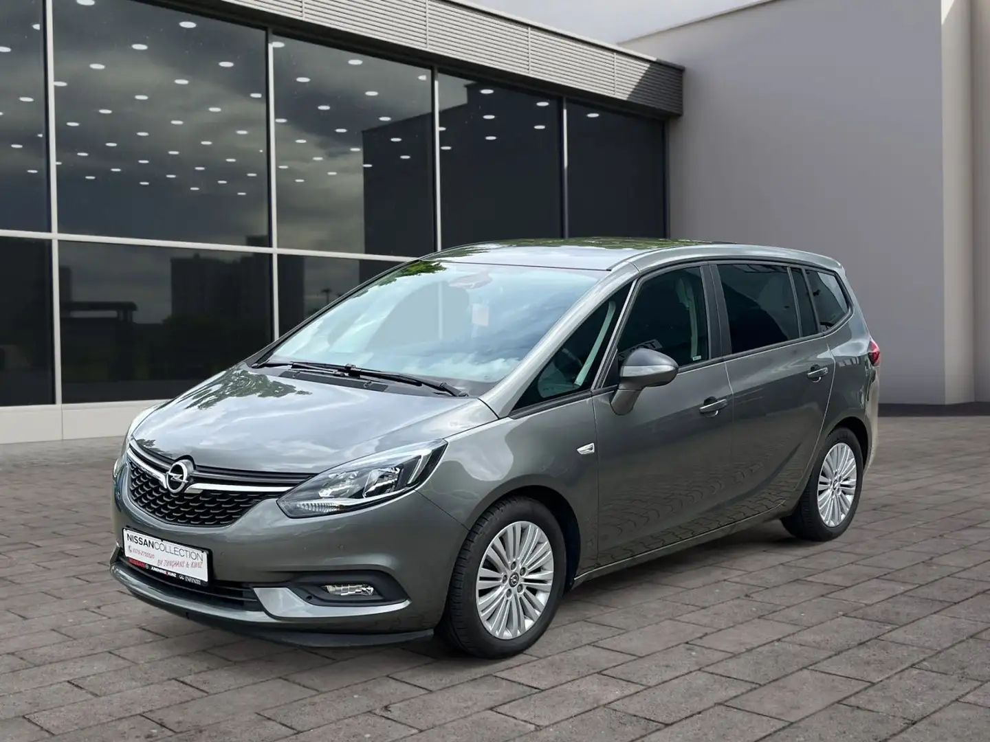 Opel Zafira 1.4 | 7 Sitze | AHZV | PDC | Winterräder Gris - 2