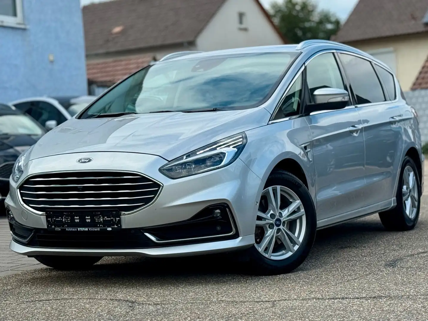 Ford S-Max 2.0 EcoBlue Aut. Titanium ACC|LED|AHK|StHz Argento - 1