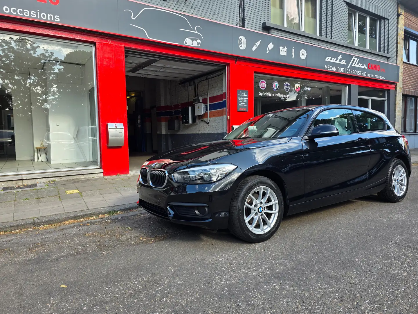 BMW 118 118i Černá - 1