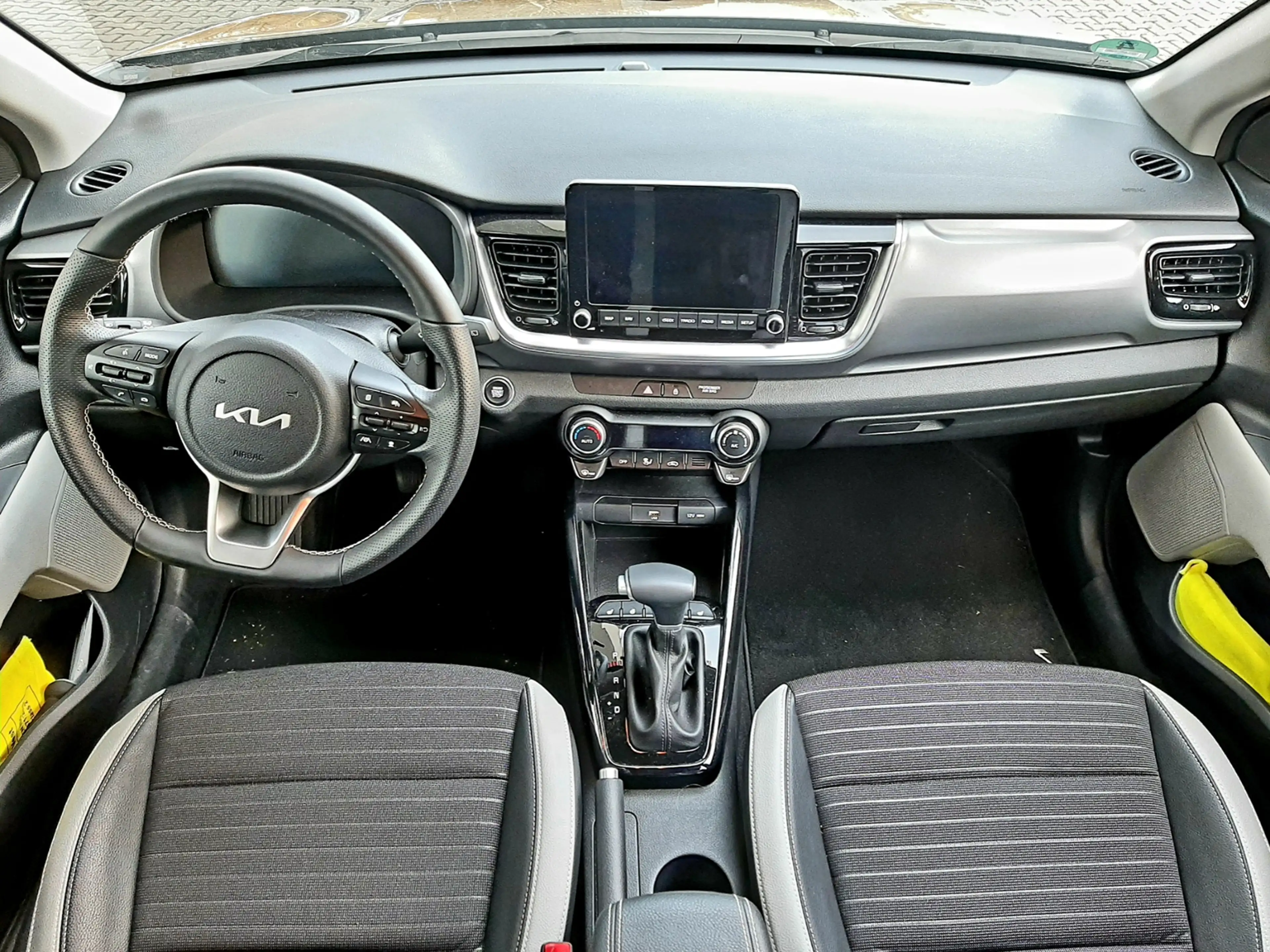 Kia Stonic 1.0T 48V DCT SPIRIT TECH MJ25 — photo 15