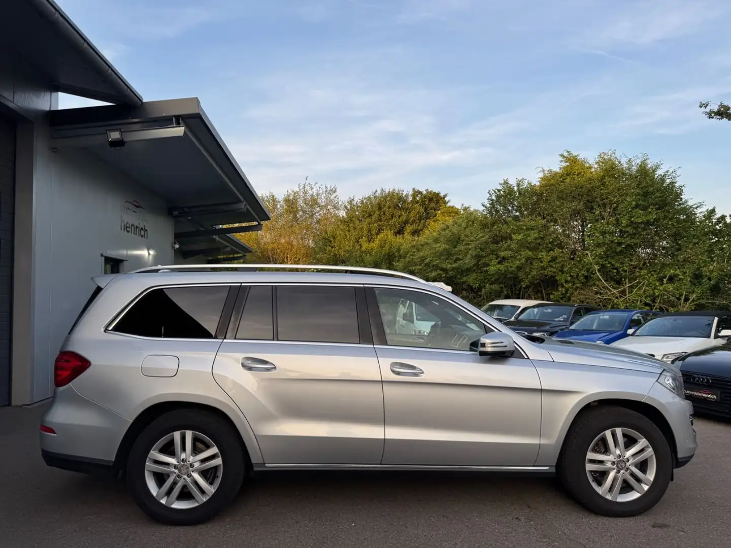 Mercedes-Benz GL 500 BlueEff 4Matic,Pano,Fond TV,7-Sitze,H&K Silber - 2