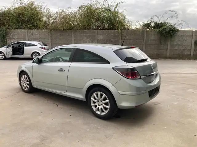 Opel Astra GTC 1.4 benzine 2009 met 98000km*airco*garantie*
