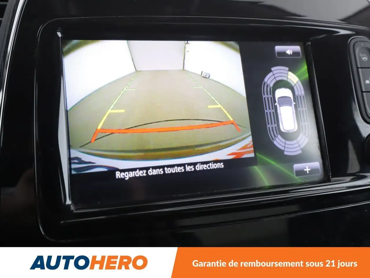 Renault Captur — photo 24