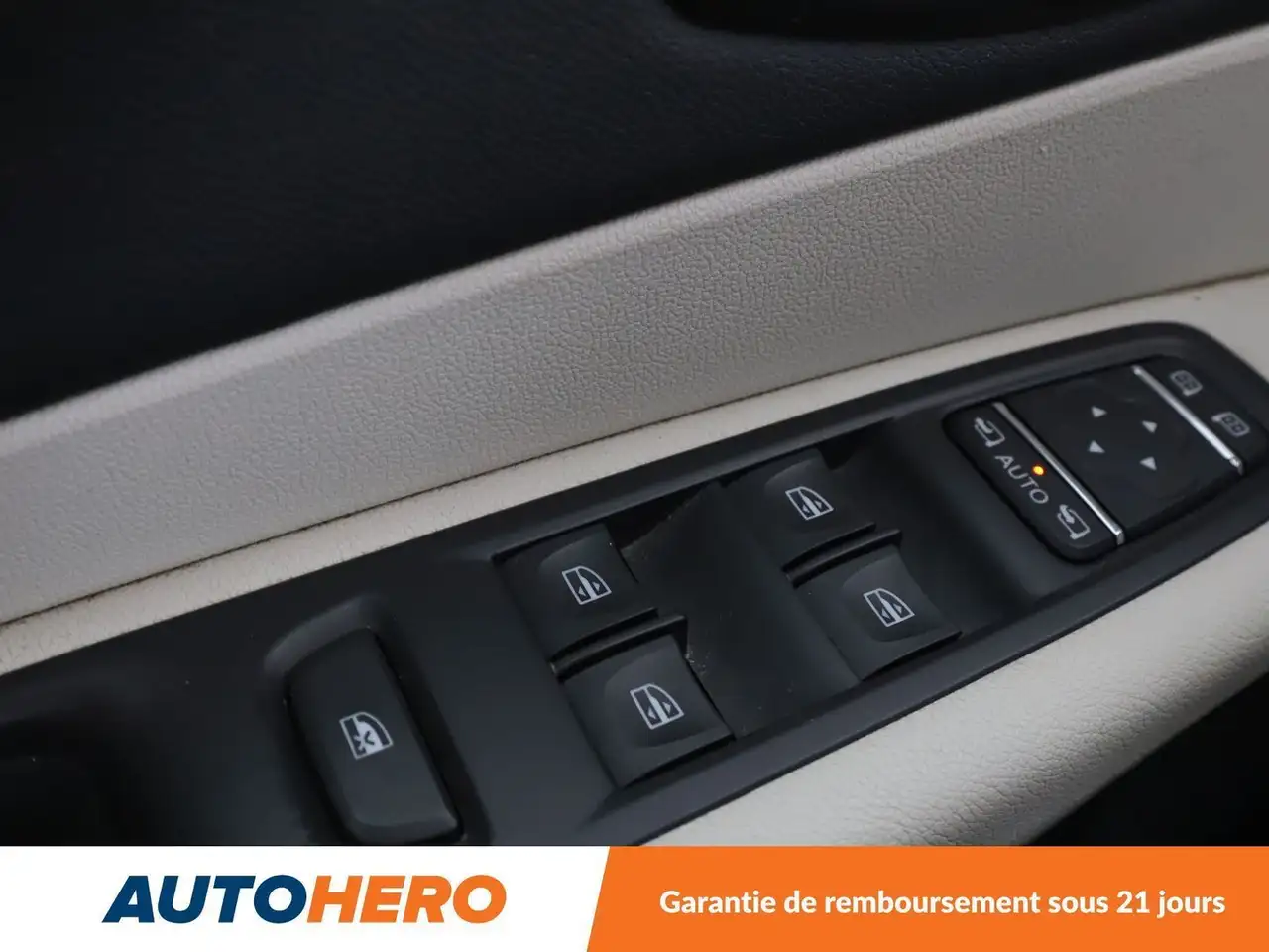 Renault Captur — photo 29