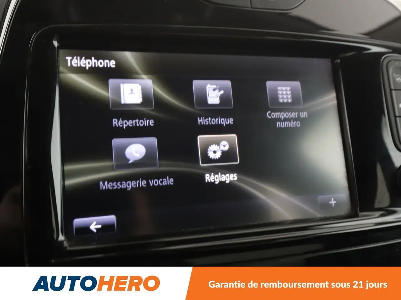 Renault Captur — photo 23