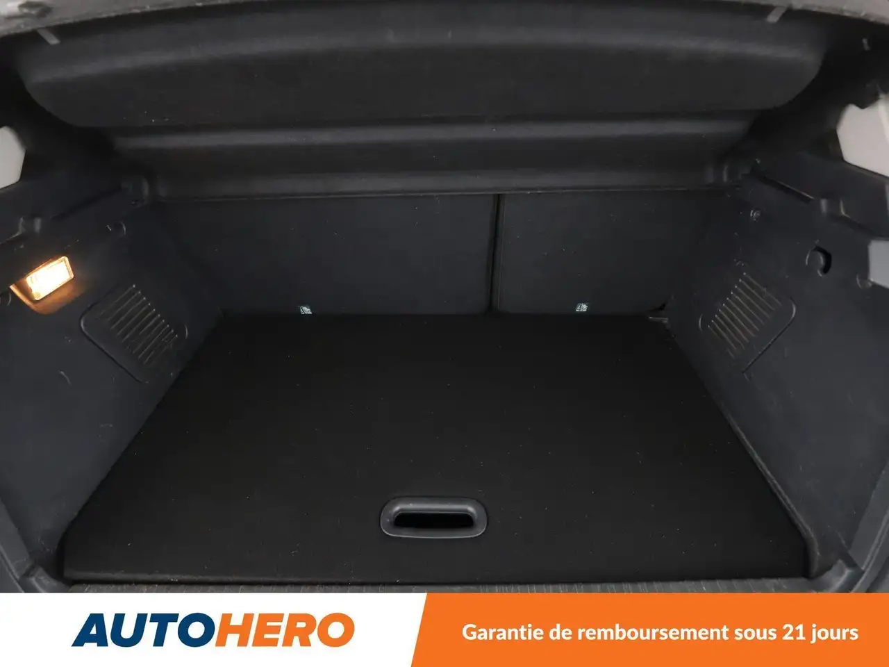 Renault Captur — photo 17