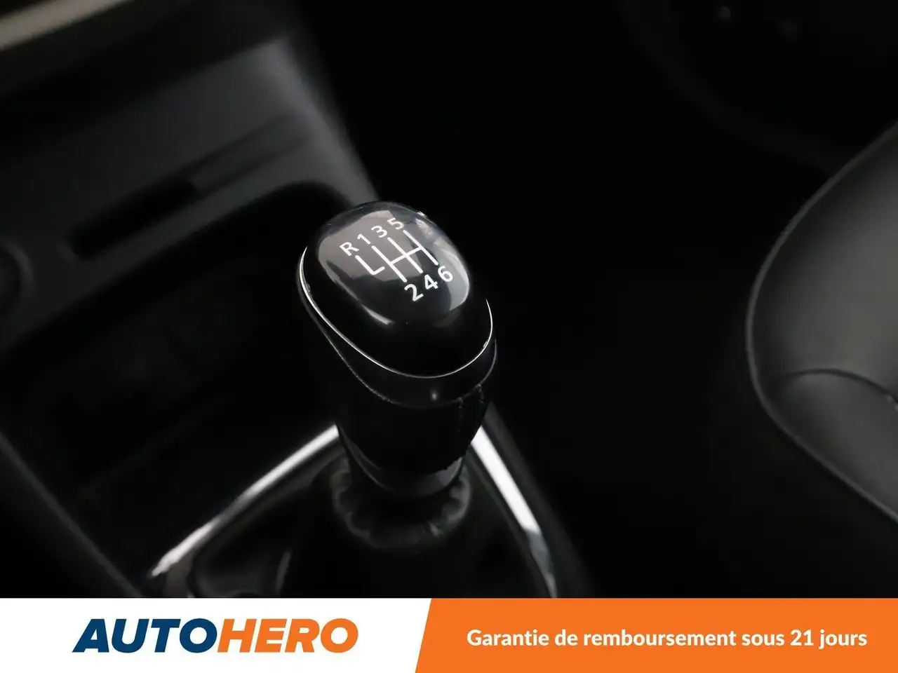 Renault Captur — photo 26