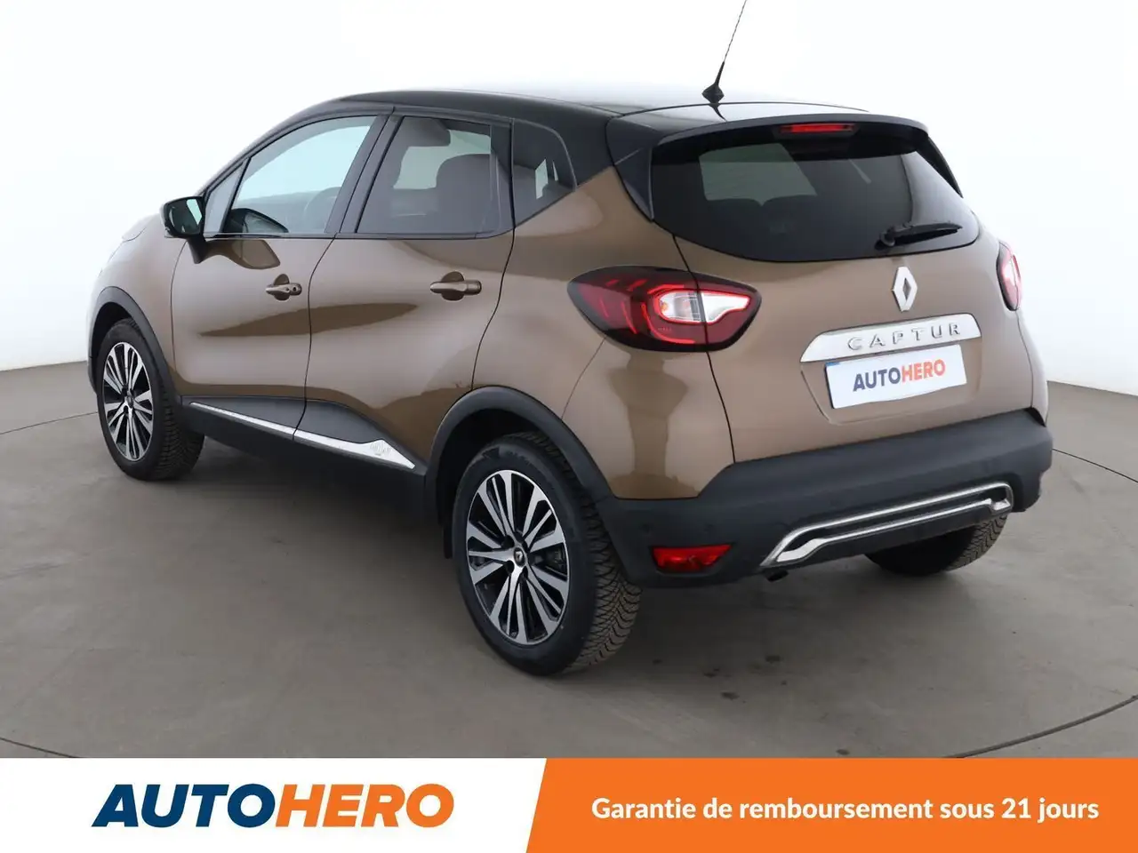 Renault Captur — photo 4