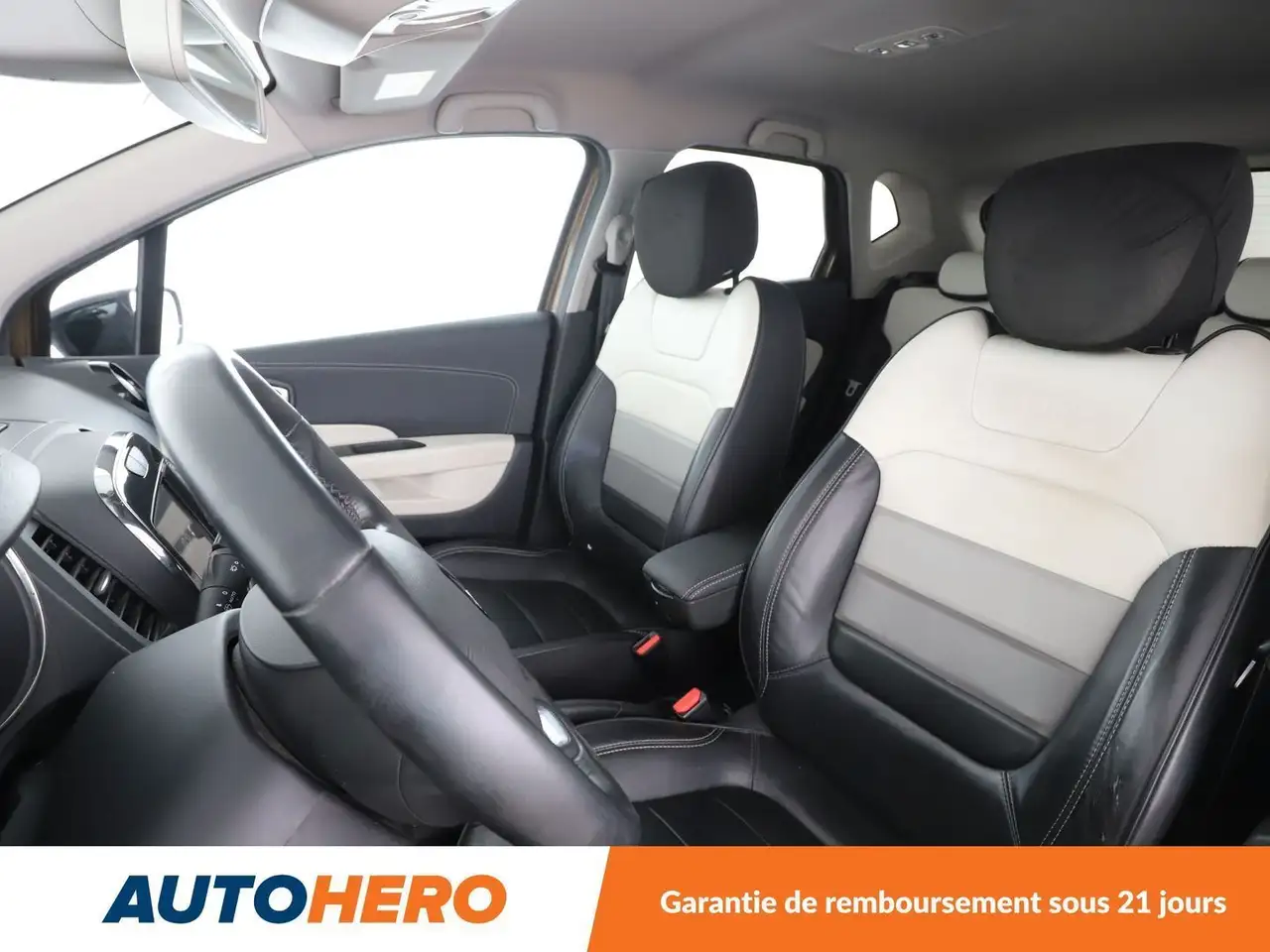 Renault Captur — photo 10