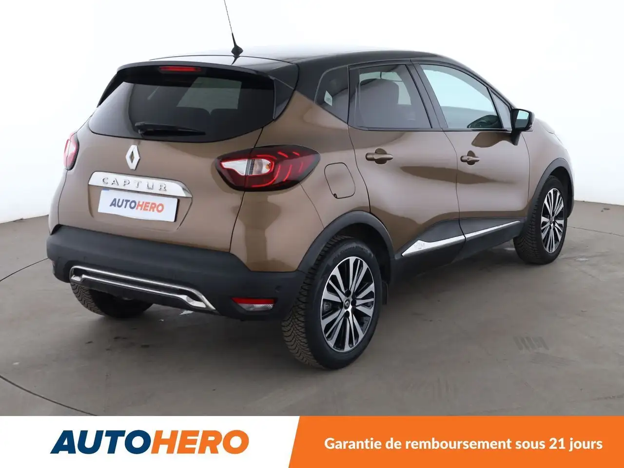 Renault Captur — photo 6