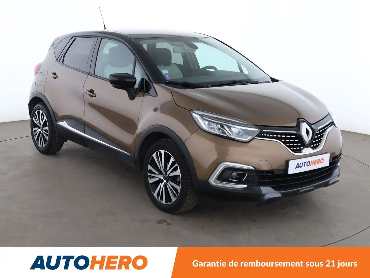 Renault Captur — photo 8