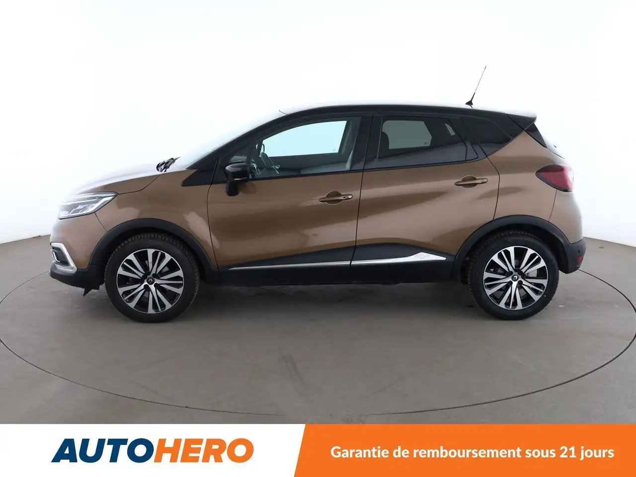 Renault Captur — photo 3