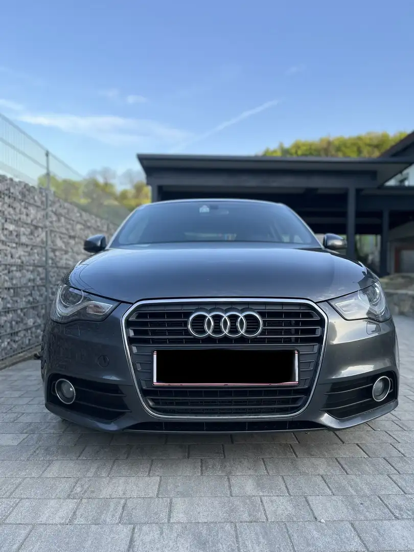 Audi A1 Šedá - 2
