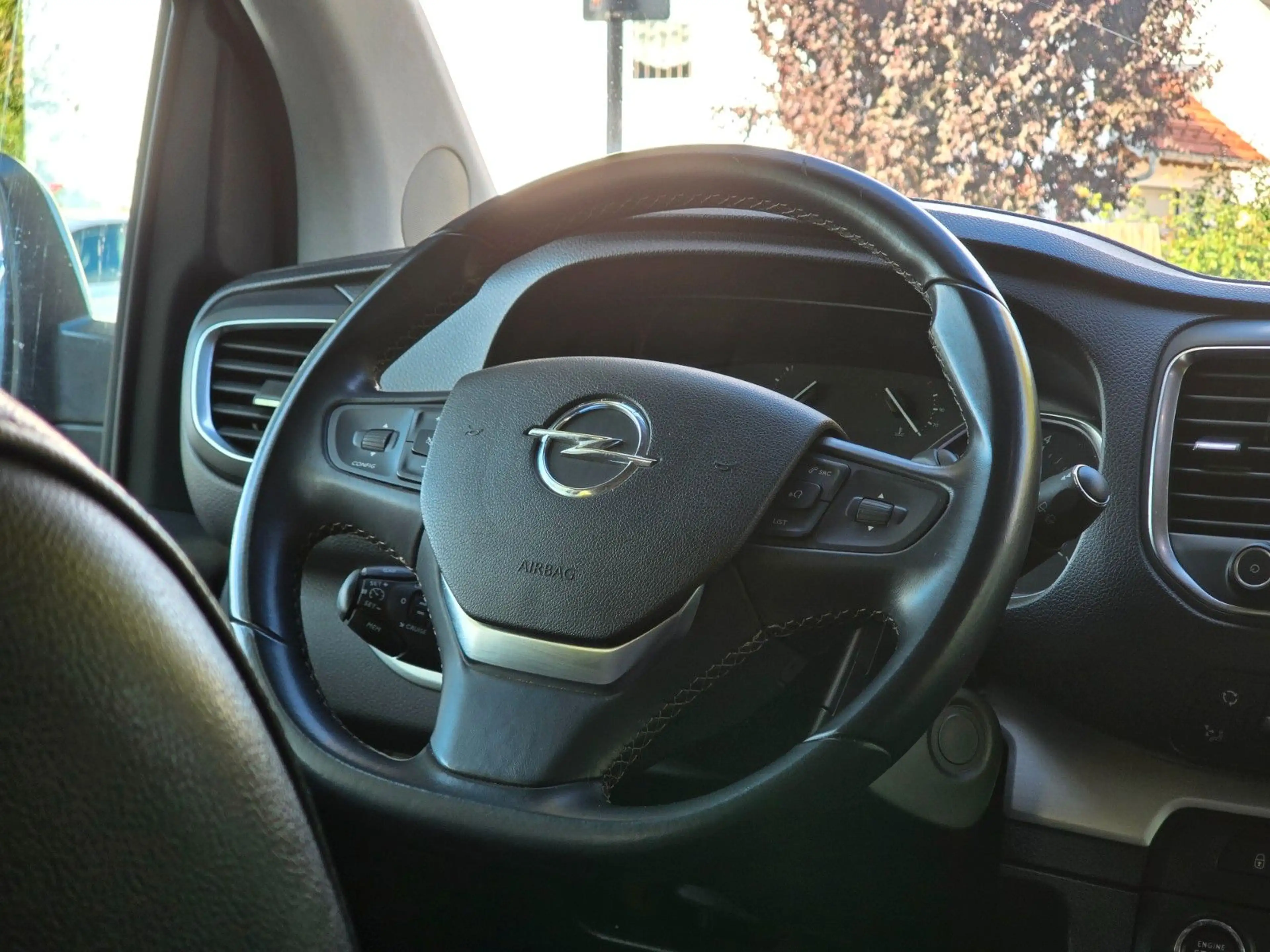 Opel Zafira Life *LEDER*HUD*6-Sitze*Massage*Scheckhef — photo 14