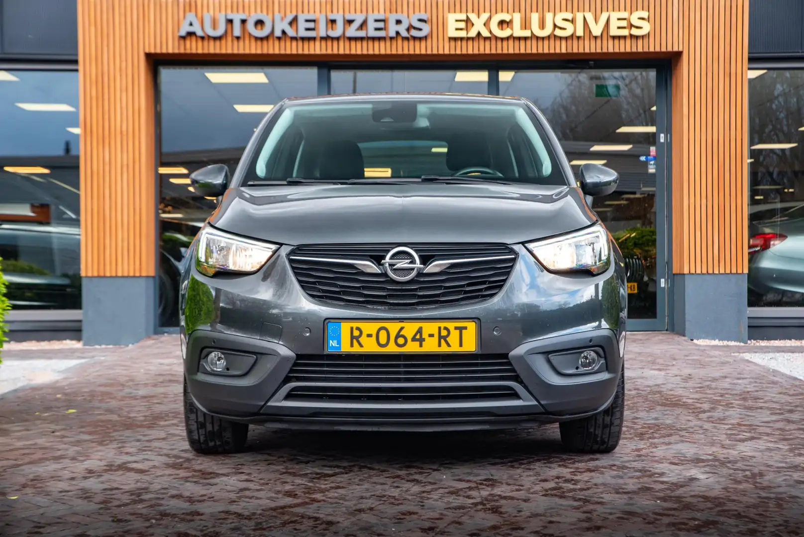 Opel Crossland X 1.2 Turbo Innovation Grau - 2