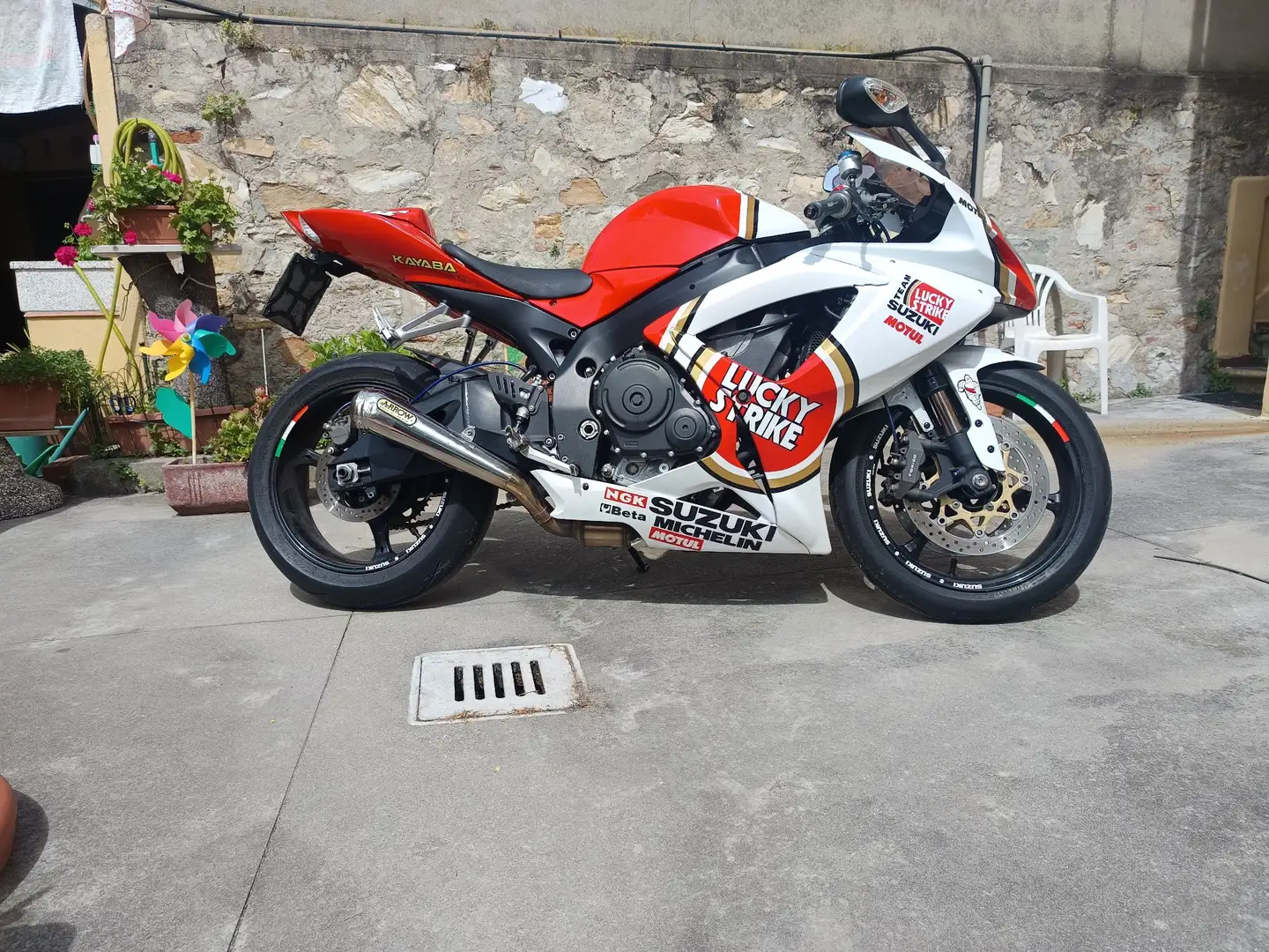 Suzuki GSX-R 750 Rosso - 1
