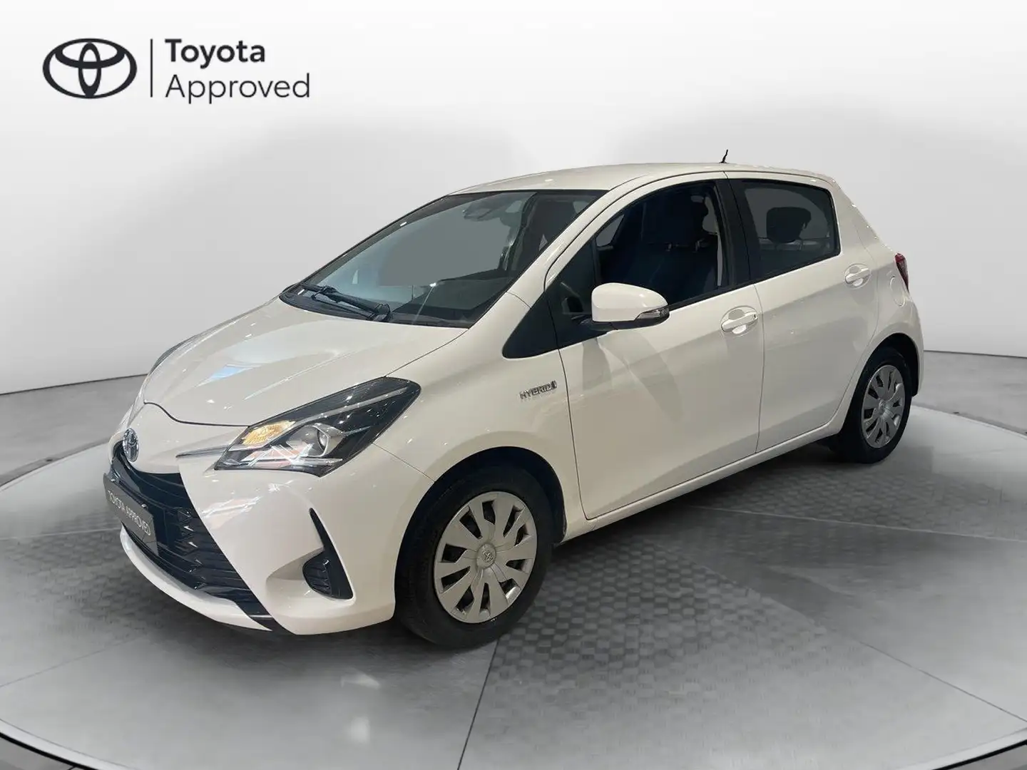 Toyota Yaris Yaris 1.5 Hybrid 5 porte Cool Bianco - 1