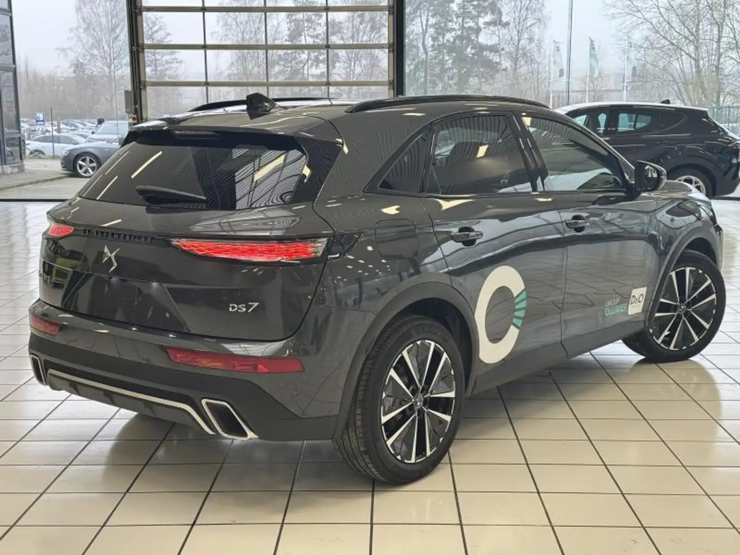 DS Automobiles DS 7 Crossback *** PHEV 300 cv 4X4 *** Gris - 2