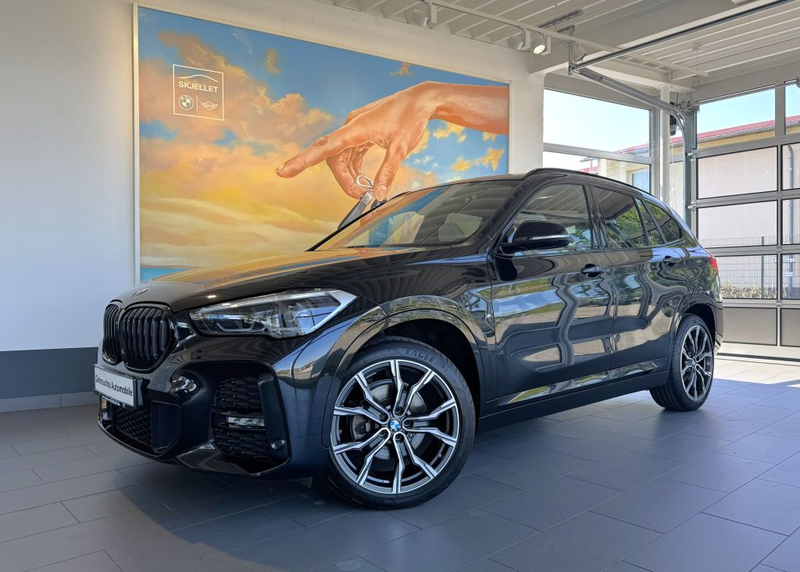 BMW X1 sDrive18i Aut. M SPORT KAM+HUD+NAVplus+LEDer+