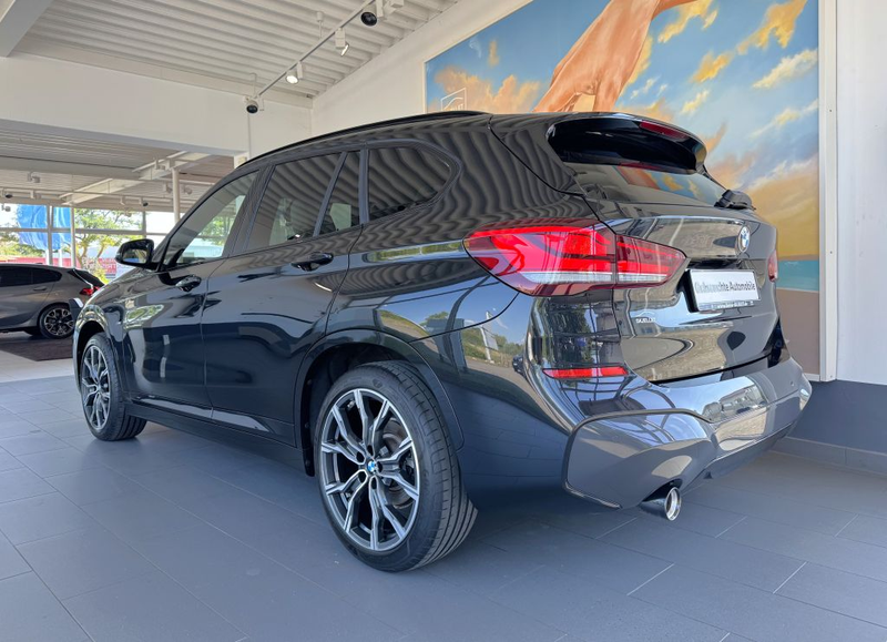 BMW X1 sDrive18i Aut. M SPORT KAM+HUD+NAVplus+LEDer+ — photo 7