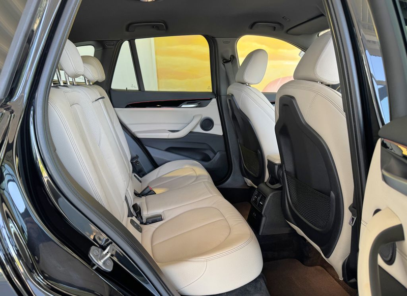 BMW X1 sDrive18i Aut. M SPORT KAM+HUD+NAVplus+LEDer+ — photo 10