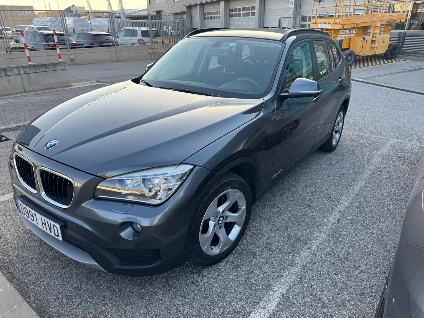 BMW X1 X1 xDrive 18d Gris - 1