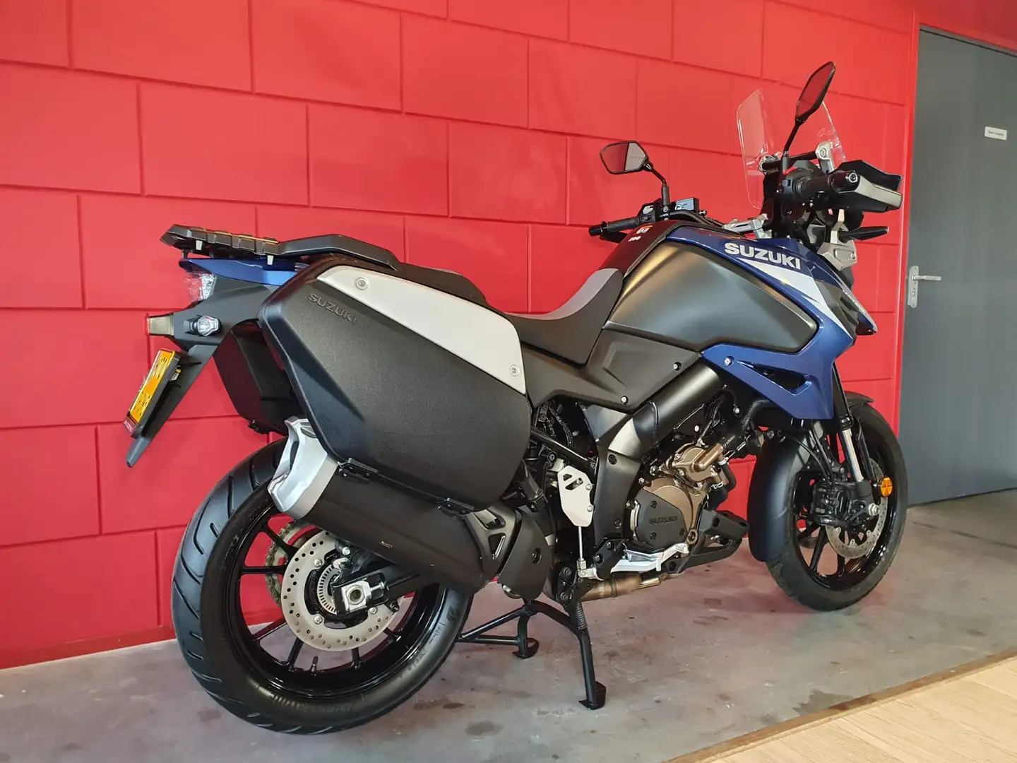 Suzuki V-Strom 1050 (BTW MOTOR) Albastru - 2