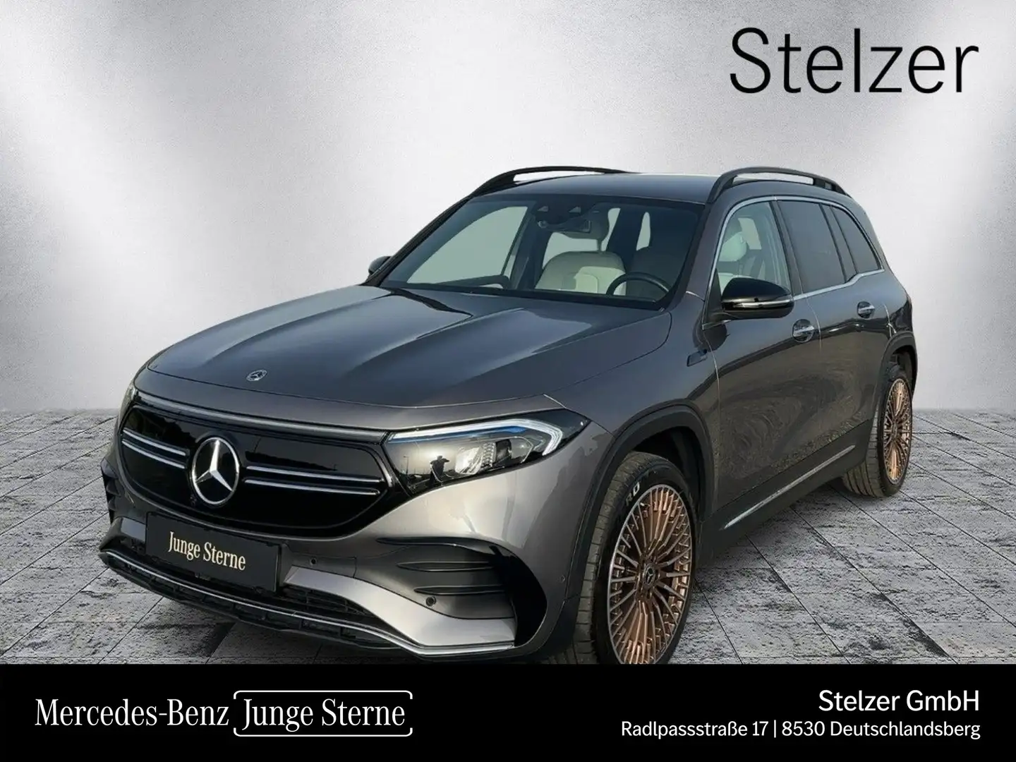 Mercedes-Benz EQB 300 4MATIC RKam Klima Shz Ambi eHeck Navi Grau - 1