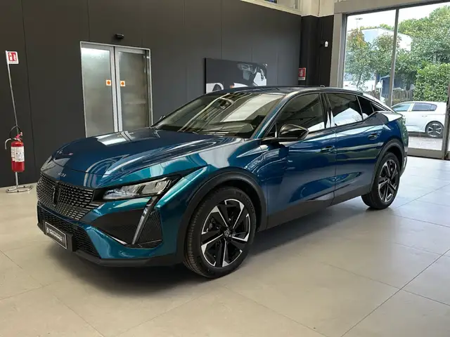 Peugeot 408 Hybrid 136 e-DCS6 Allure