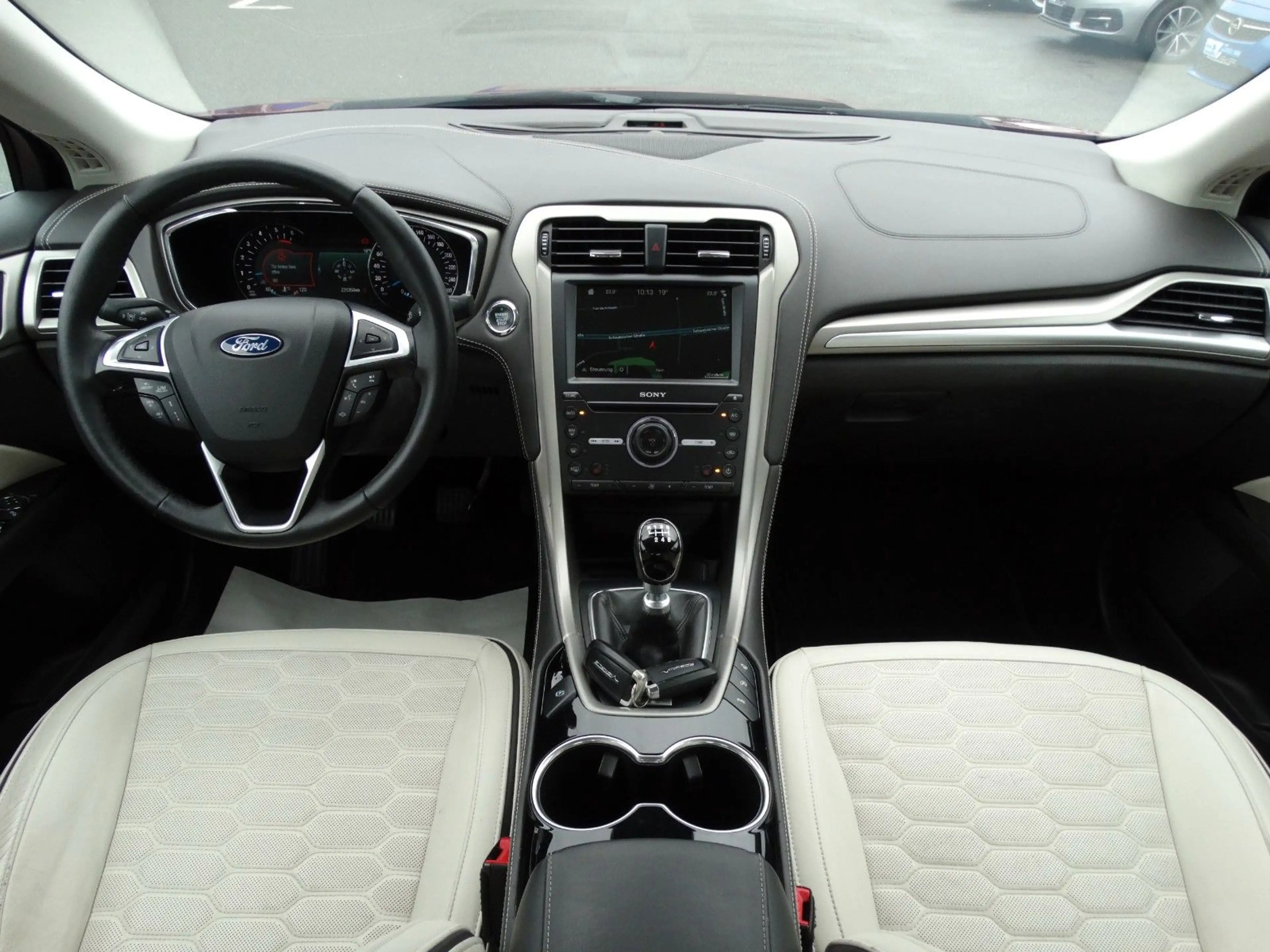 Ford Mondeo 2,0Tdci-Lim.Vignale*LED*Leder*ACC*Blis*Kam — photo 10