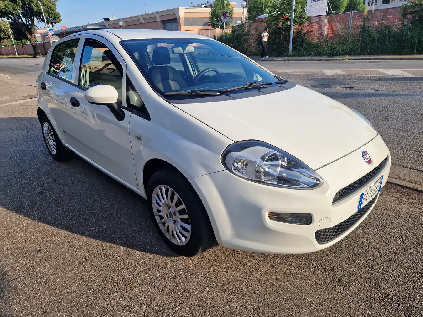 Fiat Punto 5p 1.2 Street E6 Blanc - 1