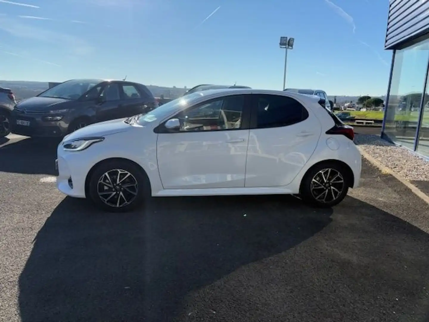 Toyota Yaris 116H COLLECTION 5P HYBRIDE Blanc - 2