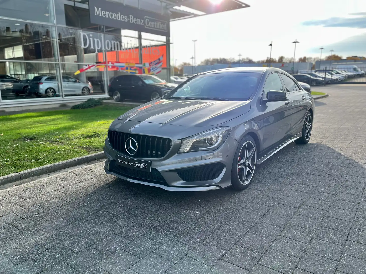Mercedes-Benz CLA 180 CLA 180 Grijs - 1