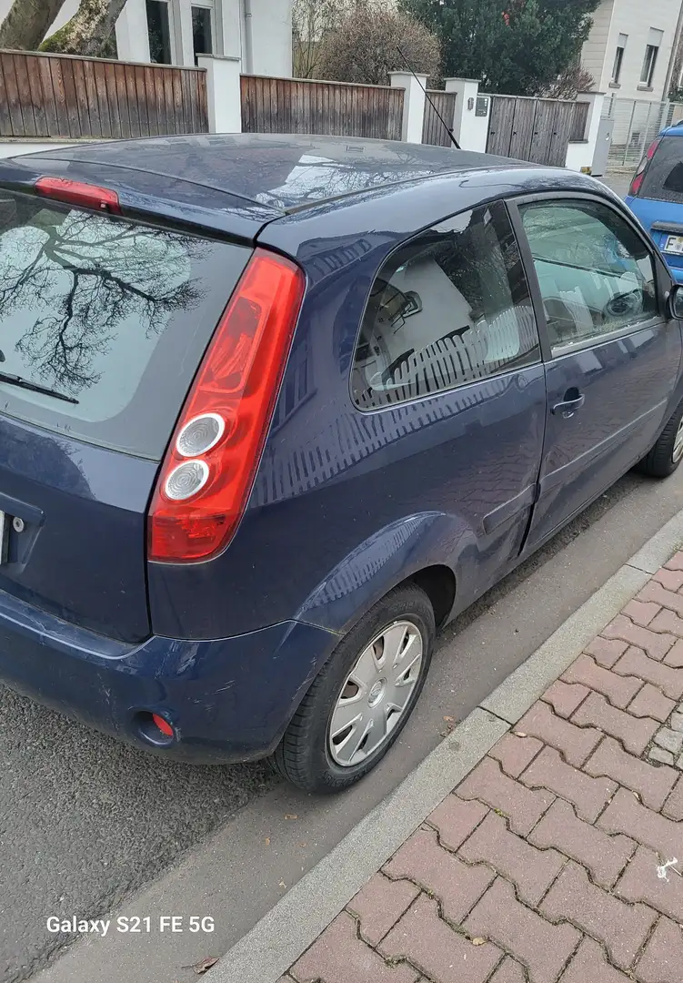 Ford Fiesta Courier - 1
