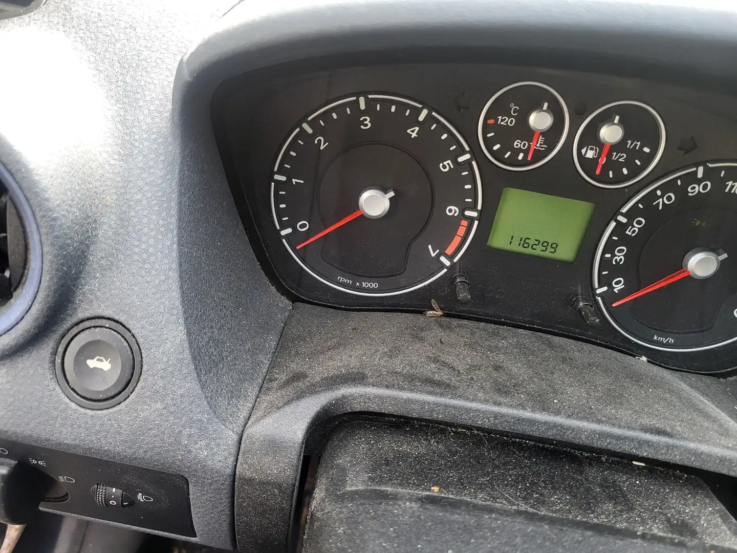 Ford Fiesta Courier - 2
