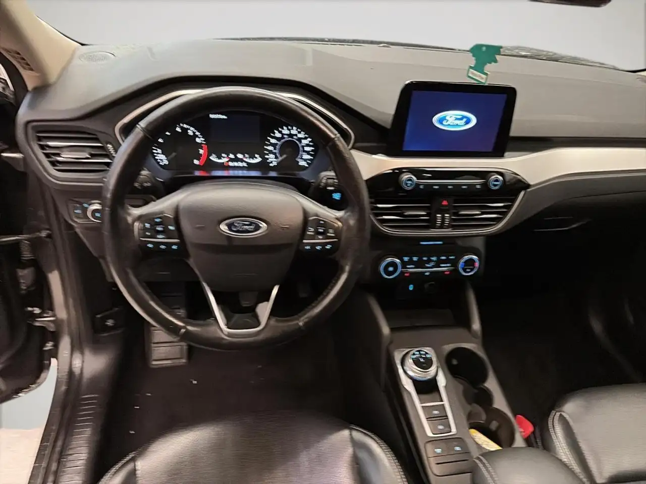 Ford Escape снимка Ford Escape