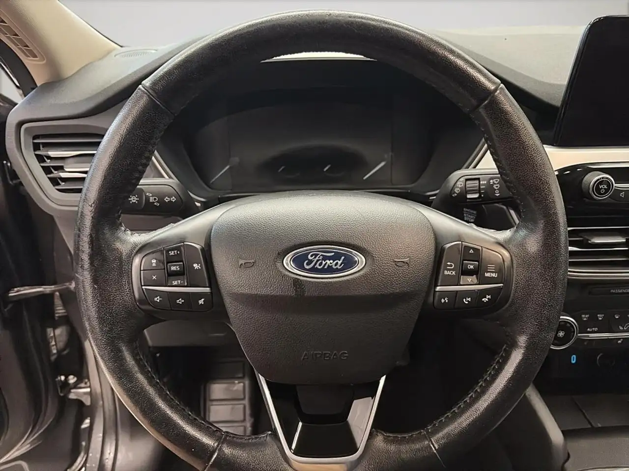 Ford Escape снимка Ford Escape