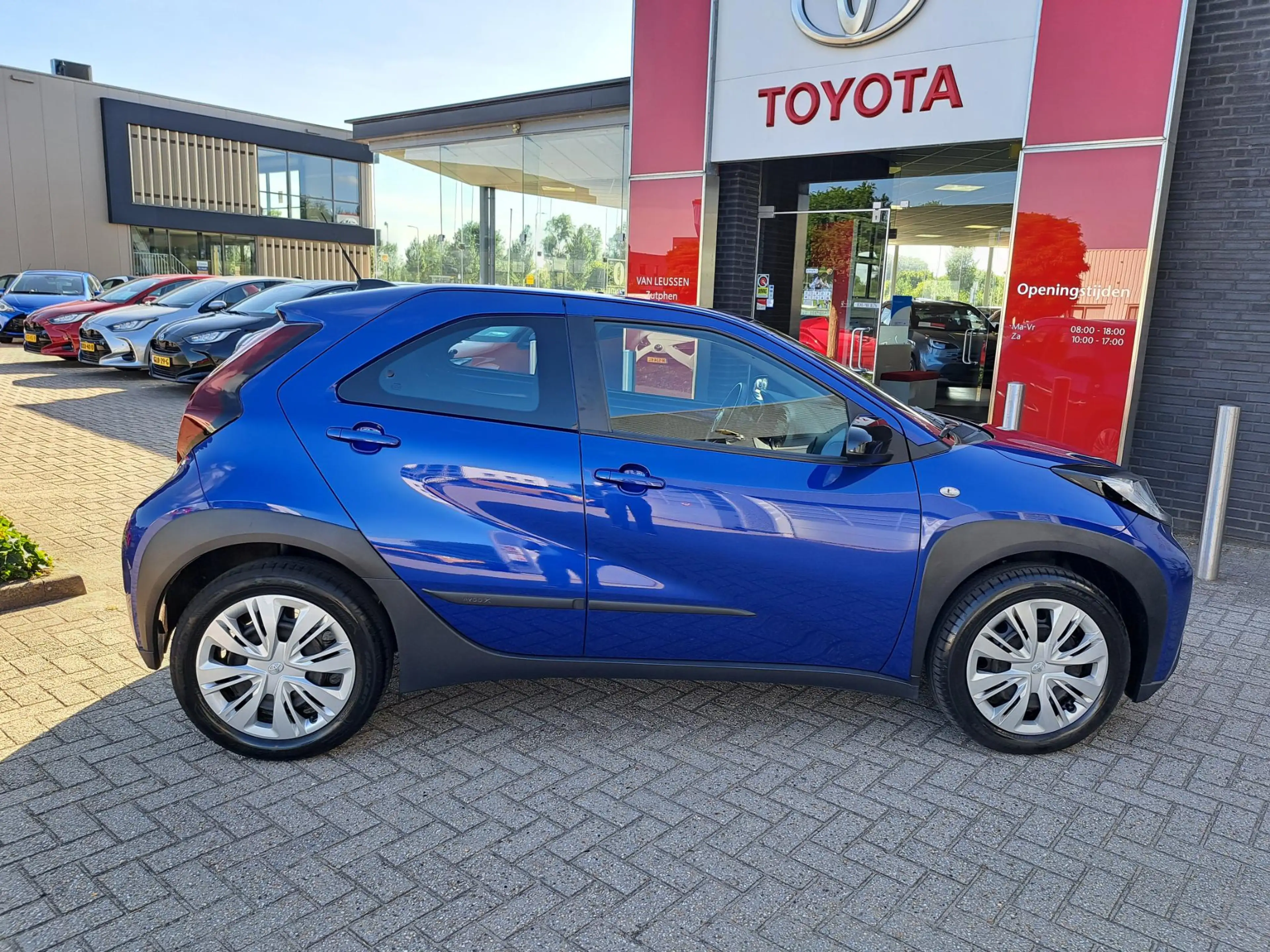 Toyota Aygo X Play METALLIC AIRCO CRUISE CONTROL APPLE/ANDROID — photo 4