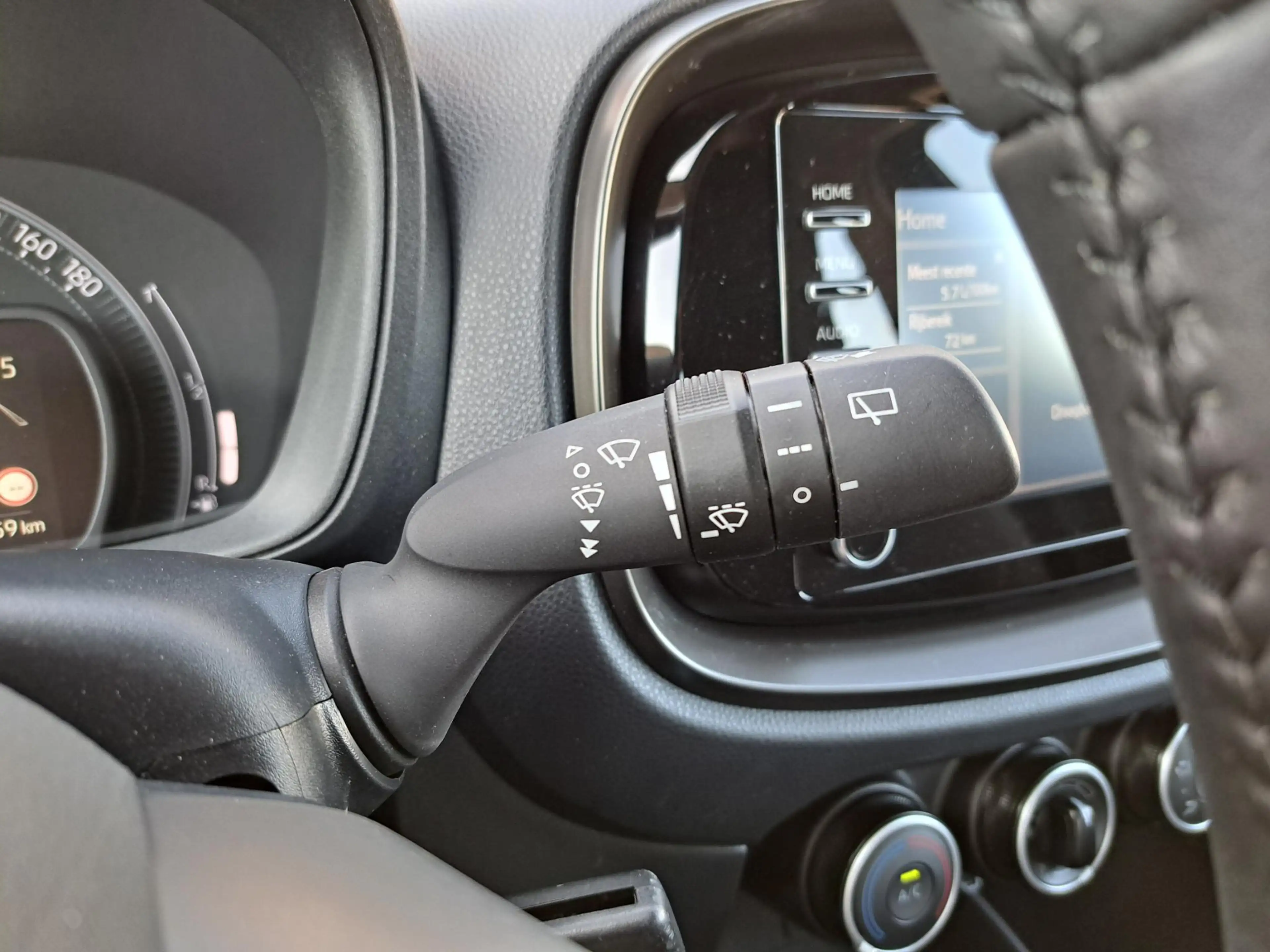 Toyota Aygo X Play METALLIC AIRCO CRUISE CONTROL APPLE/ANDROID — photo 16