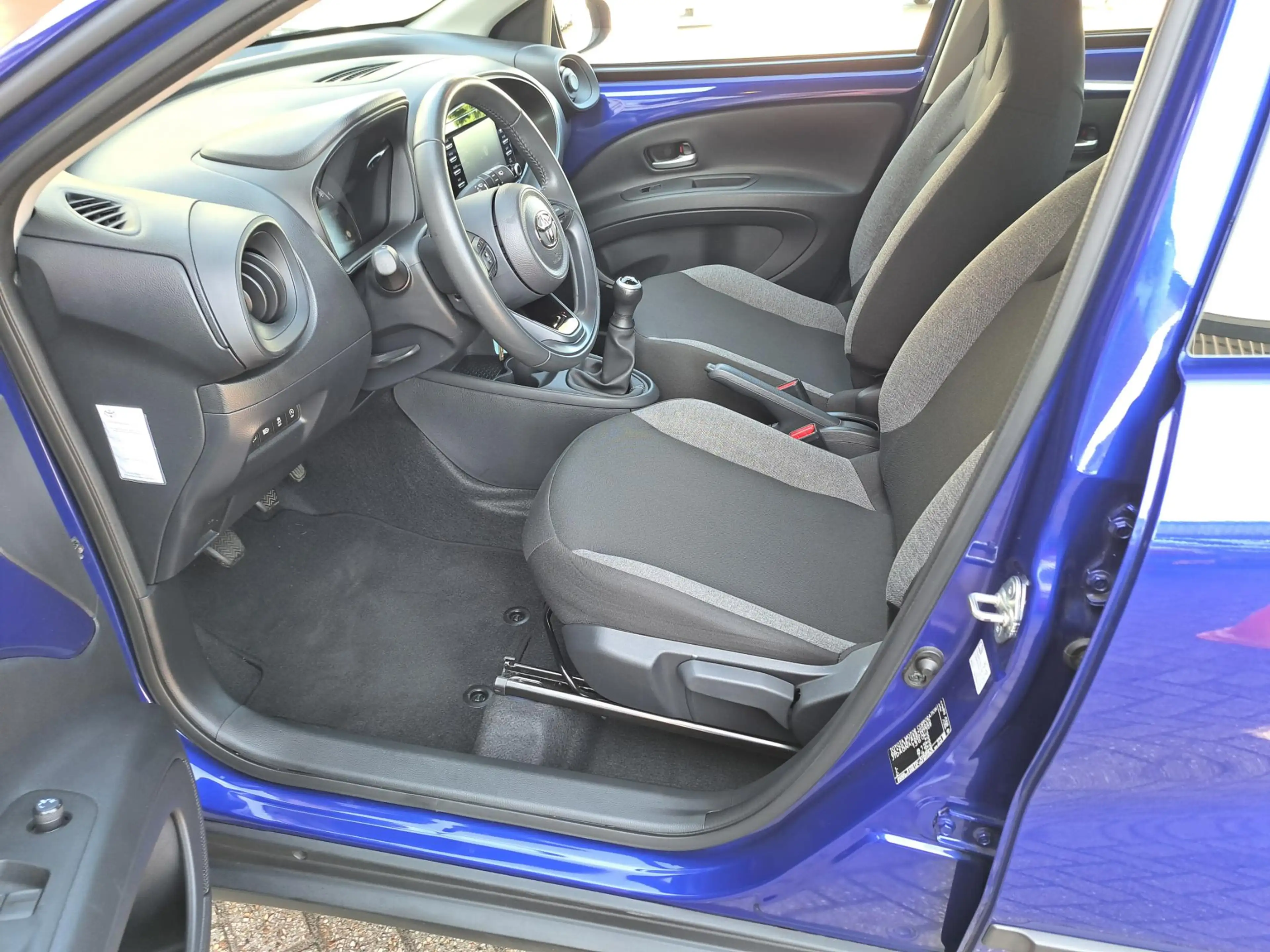 Toyota Aygo X Play METALLIC AIRCO CRUISE CONTROL APPLE/ANDROID — photo 10