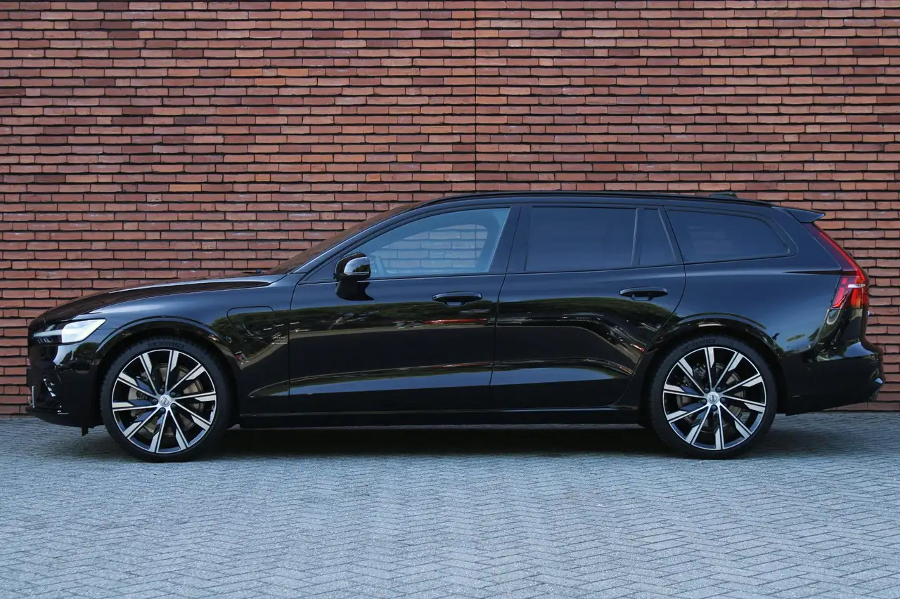 Volvo V60 2026 — фото 10