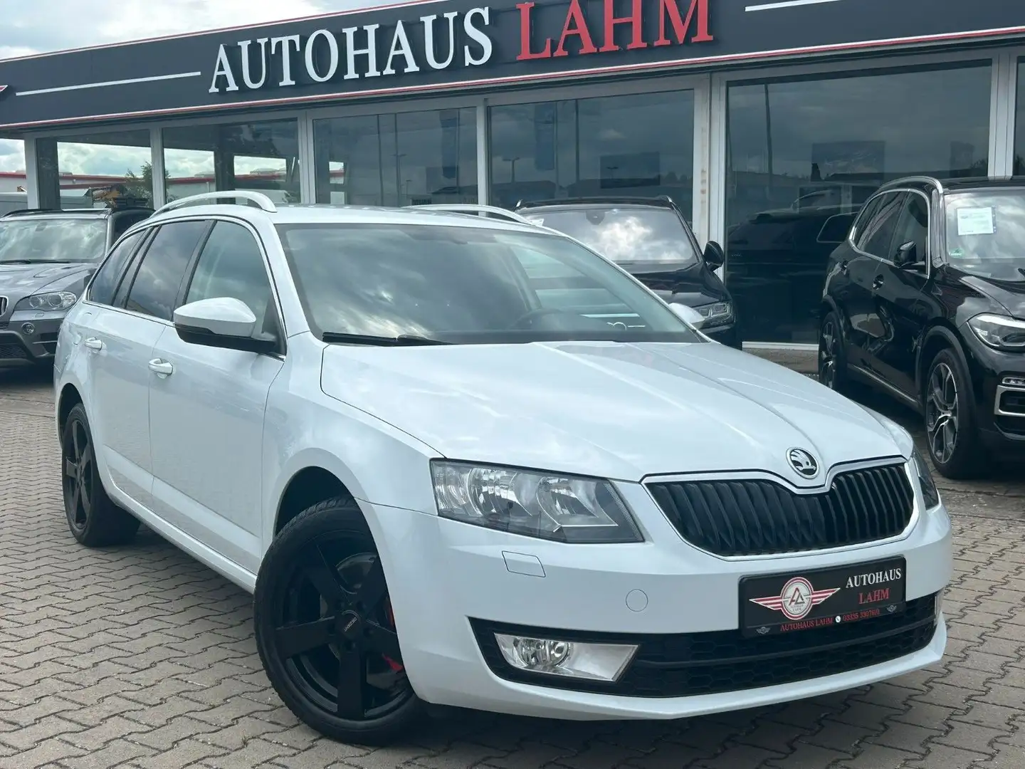 Skoda Octavia Combi 1.4TSI DSG"Style"1.HAND*ALLWETTER Weiß - 1
