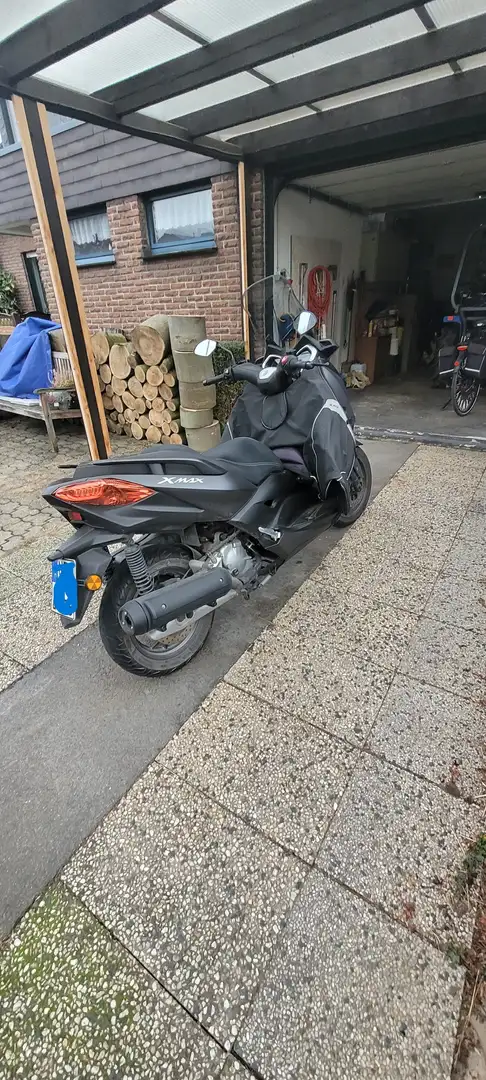 Yamaha X-Max 125 Schwarz - 1